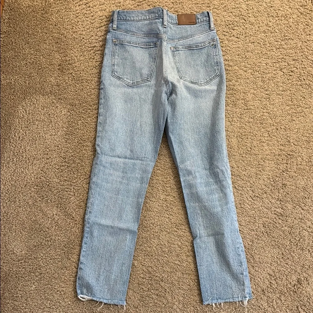 Women's Distressed Blue Jeans - Picture 3 of 6